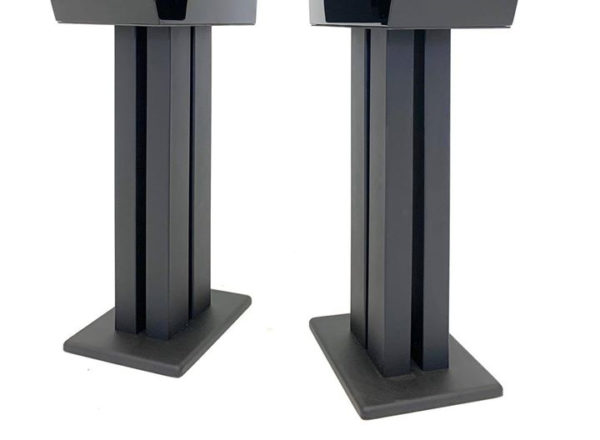 nico-evo-stand